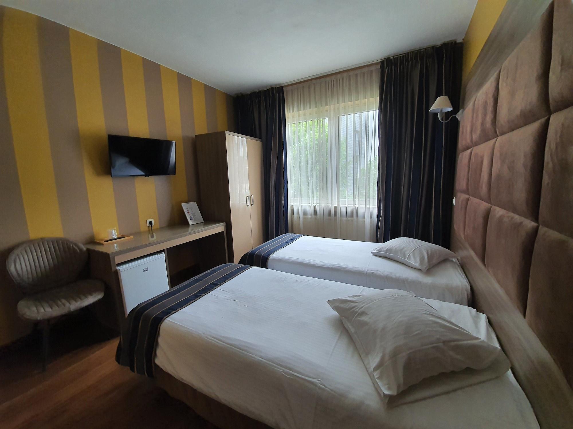 Hotel Midi-Zuid Saint-Gilles Eksteriør bilde