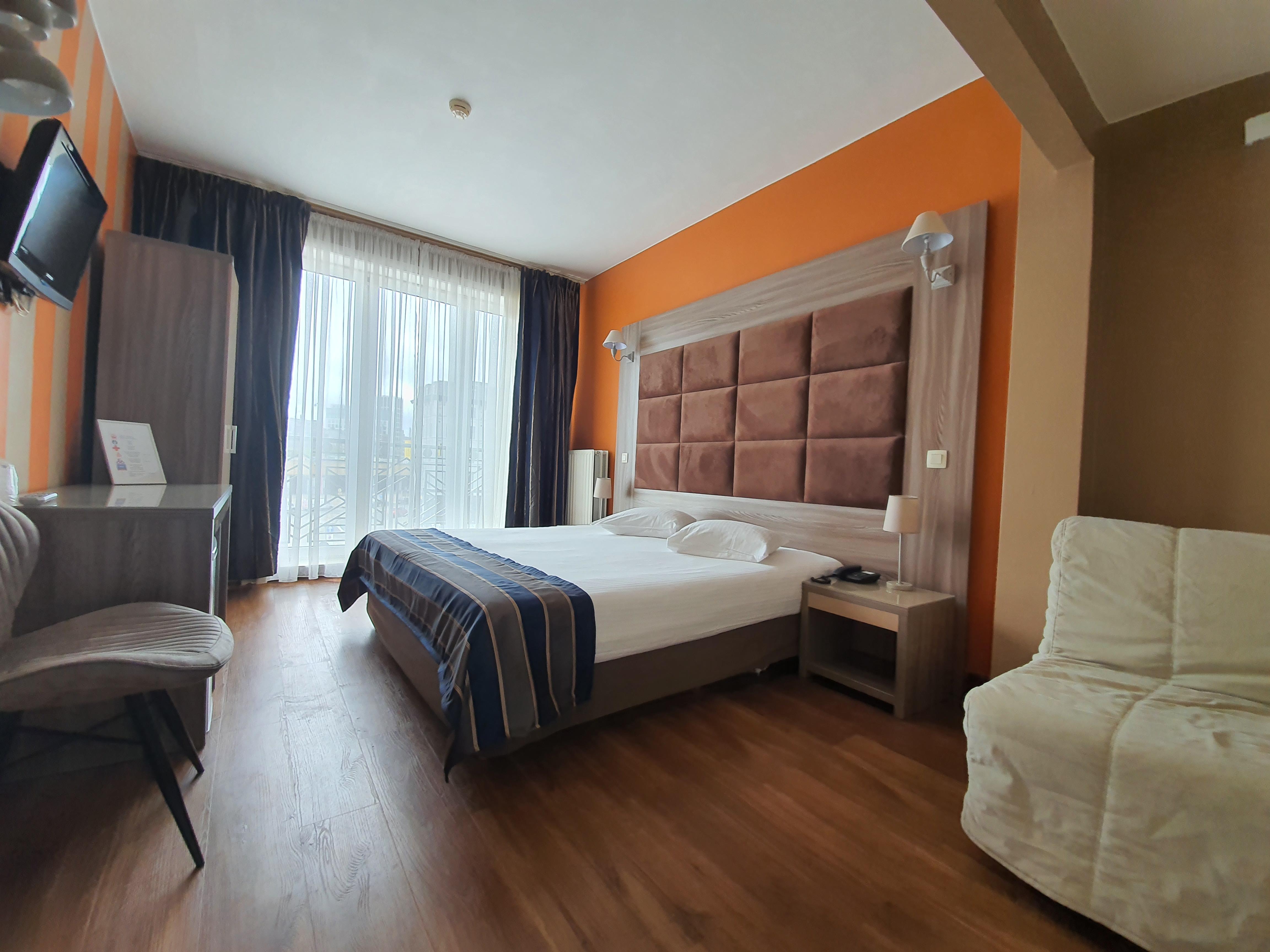 Hotel Midi-Zuid Saint-Gilles Eksteriør bilde