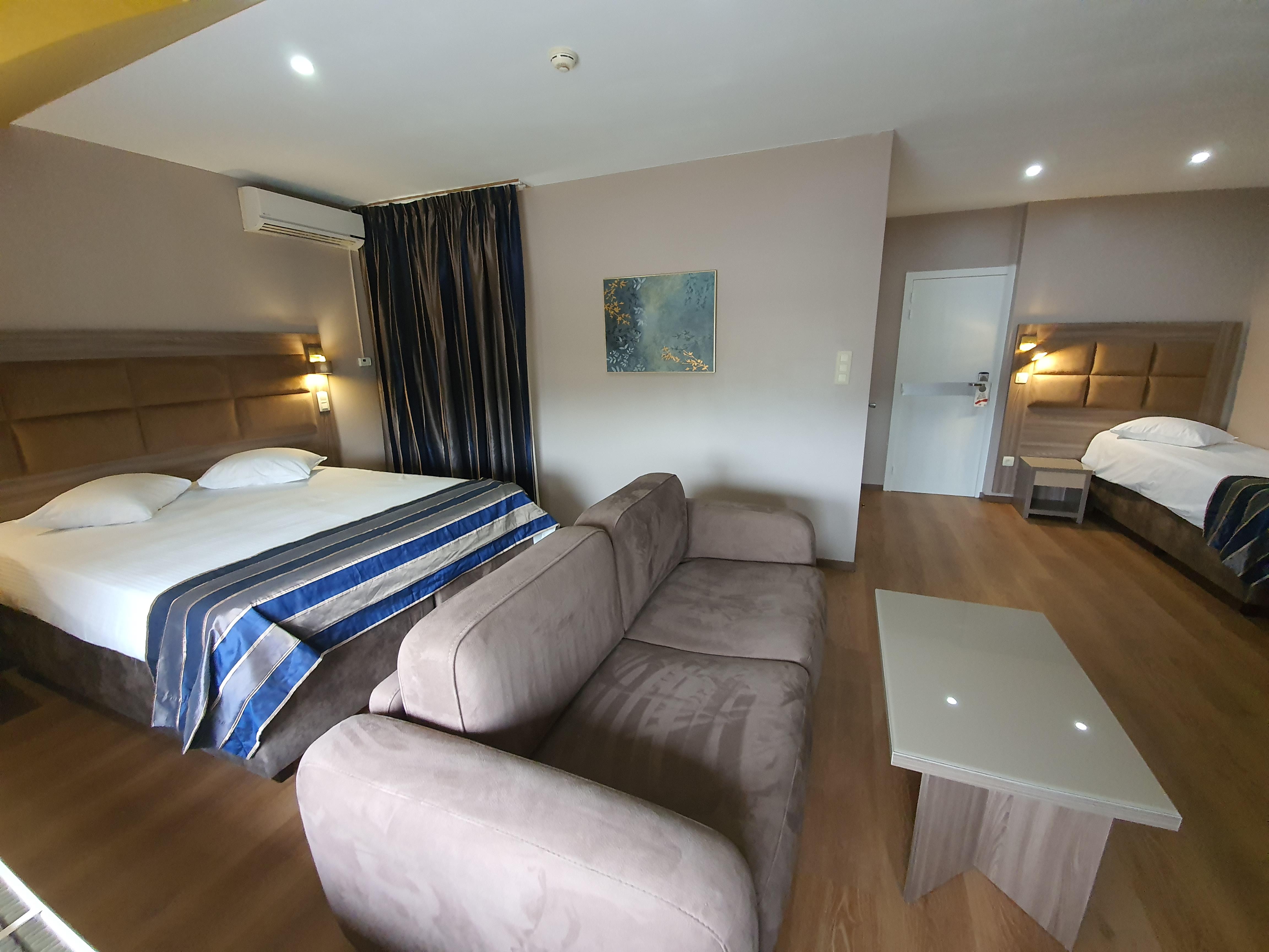 Hotel Midi-Zuid Saint-Gilles Eksteriør bilde