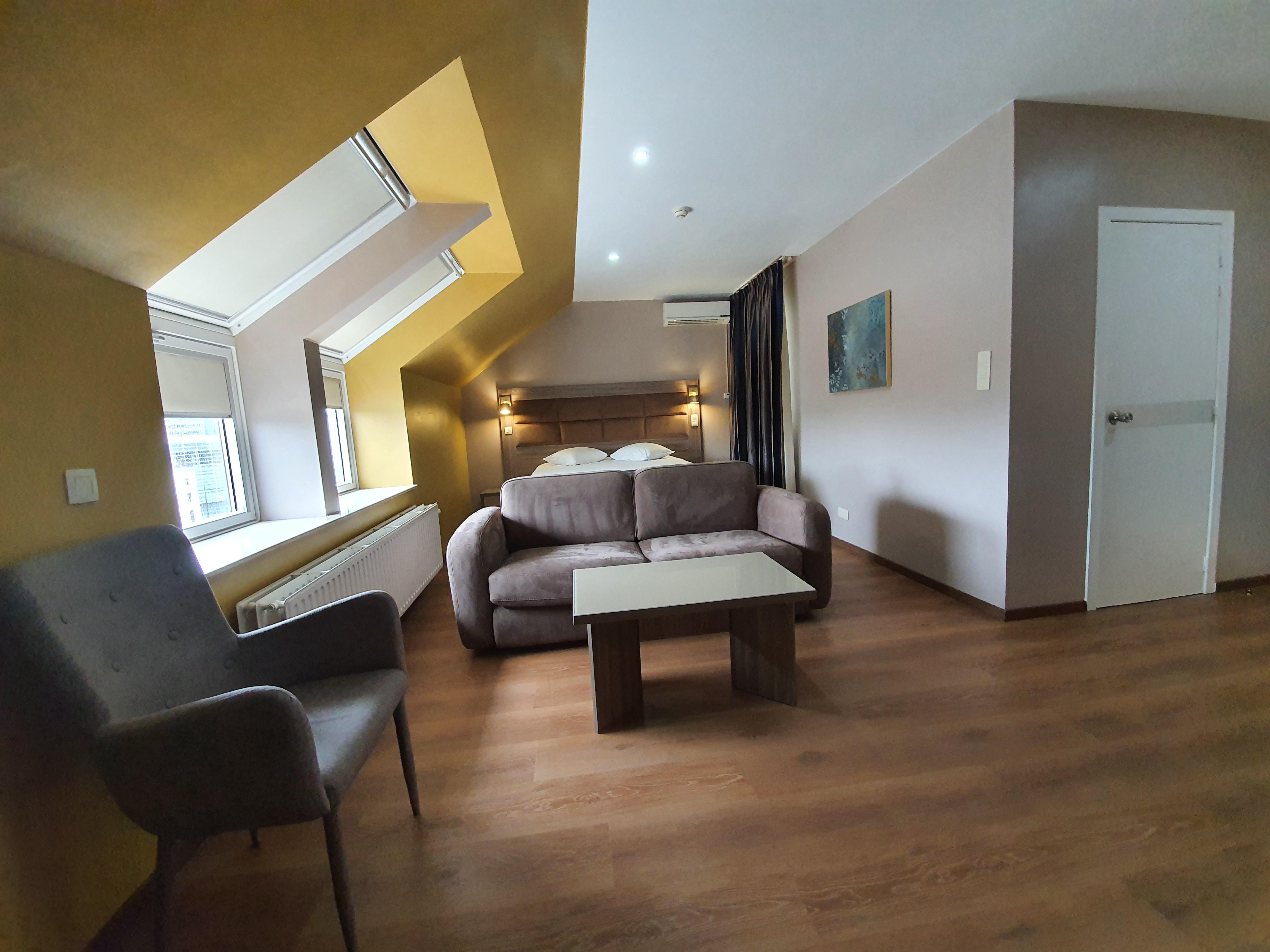 Hotel Midi-Zuid Saint-Gilles Eksteriør bilde