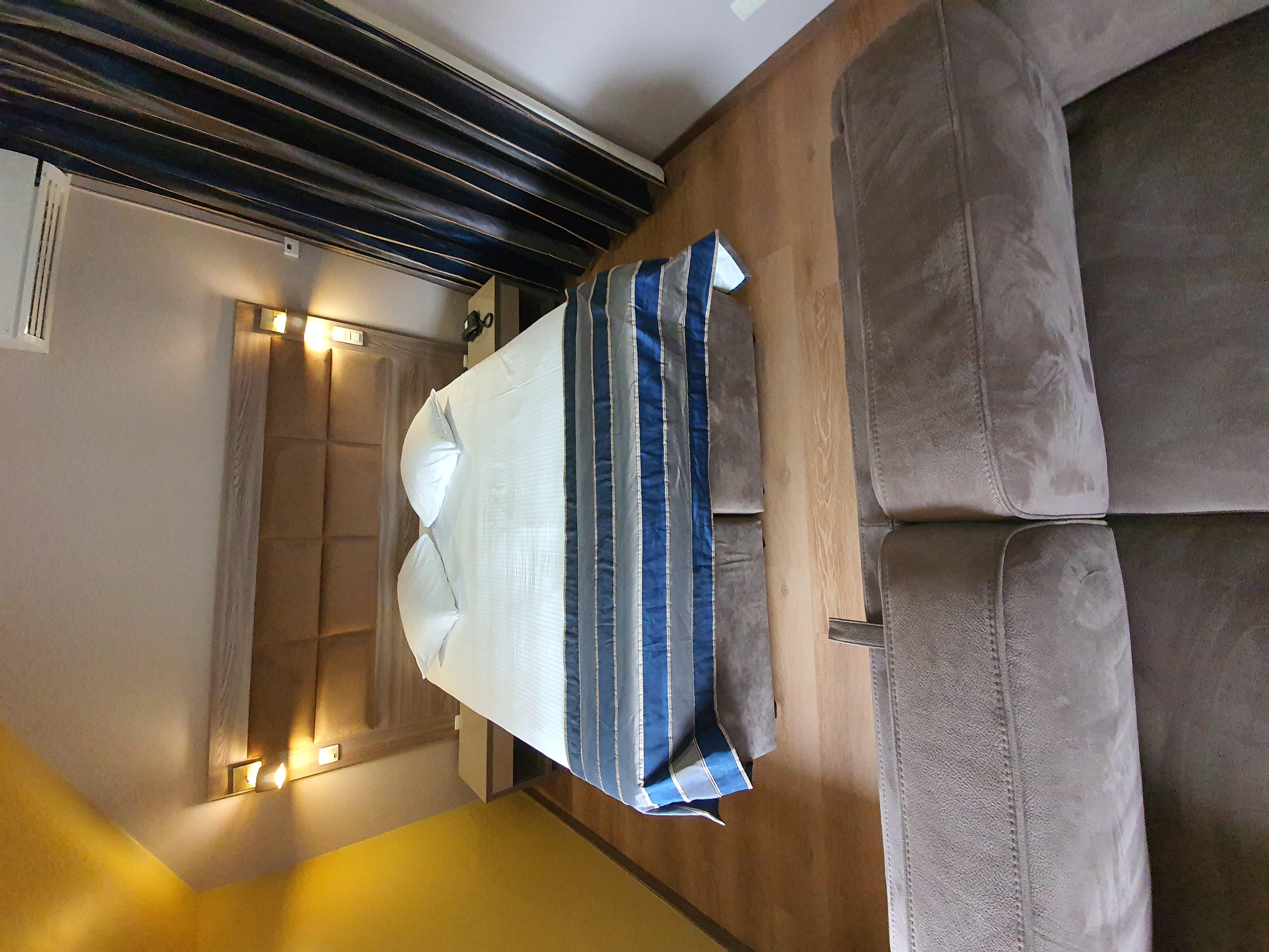 Hotel Midi-Zuid Saint-Gilles Eksteriør bilde