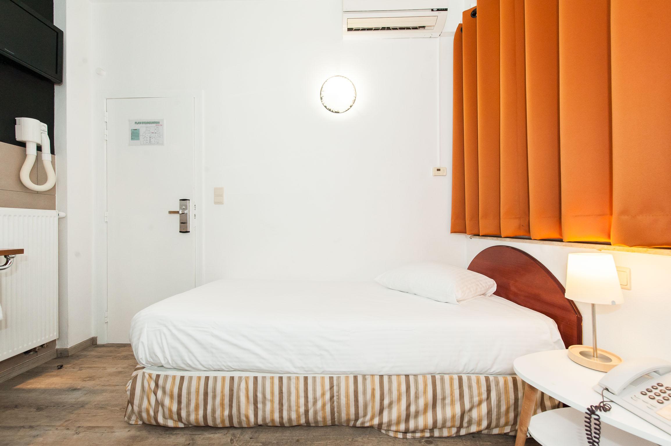 Hotel Midi-Zuid Saint-Gilles Eksteriør bilde