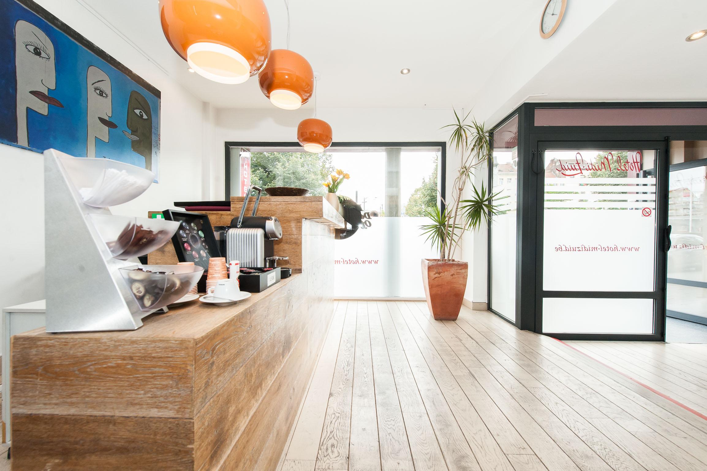 Hotel Midi-Zuid Saint-Gilles Eksteriør bilde